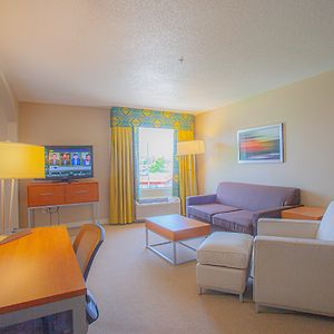 Queen Suite